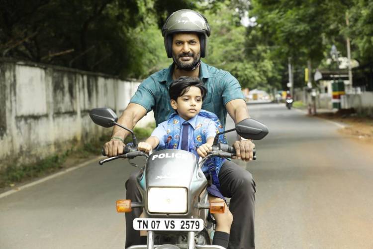 ராணா புரொடக்‌ஷன்ஸ்  சார்பில் நடிகர்கள் ரமணா, நந்தா இணைந்து தயாரிக்கும் படம் "லத்தி". 