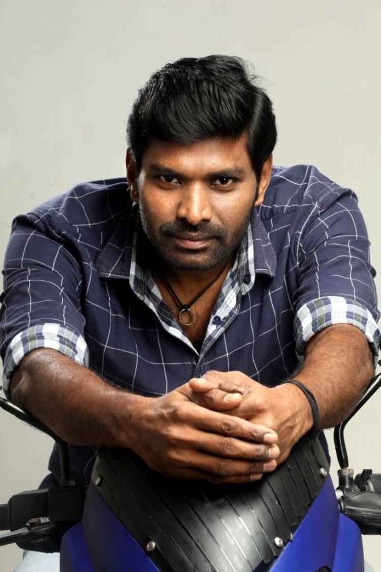 'துரிதம்' படத்திற்கு வழிகாட்டிய வலிமை பட இயக்குனர்