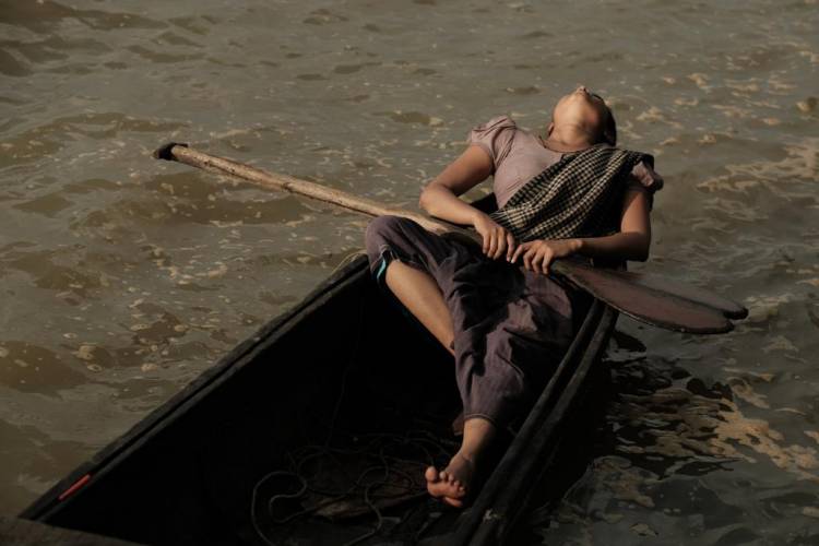 லெஸ்பியன் டிராமா "ஹோலி வுண்ட்" ஆகஸ்ட் 12, 2022 முதல் SS Frames OTT தளத்தில் ஸ்ட்ரீம் செய்யப்படவுள்ளது 