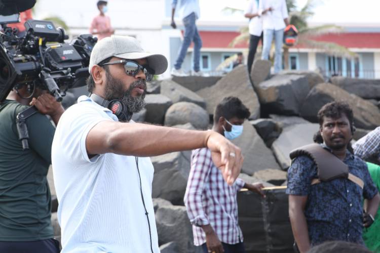 "நட்சத்திரம் நகர்கிறது " காதல் படம் அல்ல காதலைப்பற்றிய படம்.- பா. இரஞ்சித்