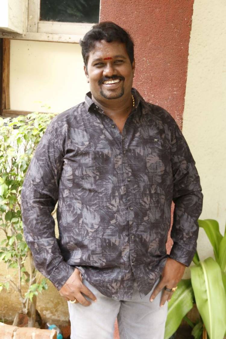 ஸ்டைலிஷ் தலைவி சன்னி லியோனின் தெறிக்கவிடும் ' ஓ மை கோஸ்ட்' டீசர்!