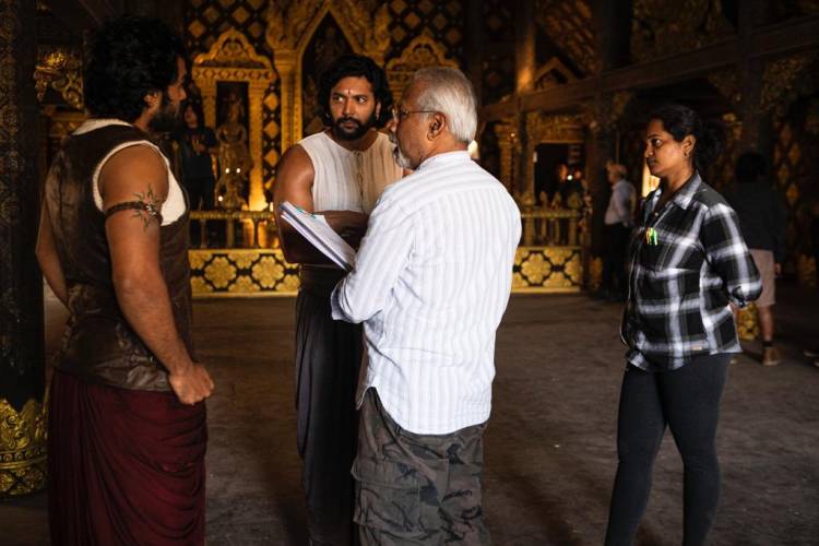 வந்தியத் தேவனின் கேரக்டருக்கே பிறந்தவர் கார்த்தி.  "பொன்னியின் செல்வன்" ஜெயம் ரவி..