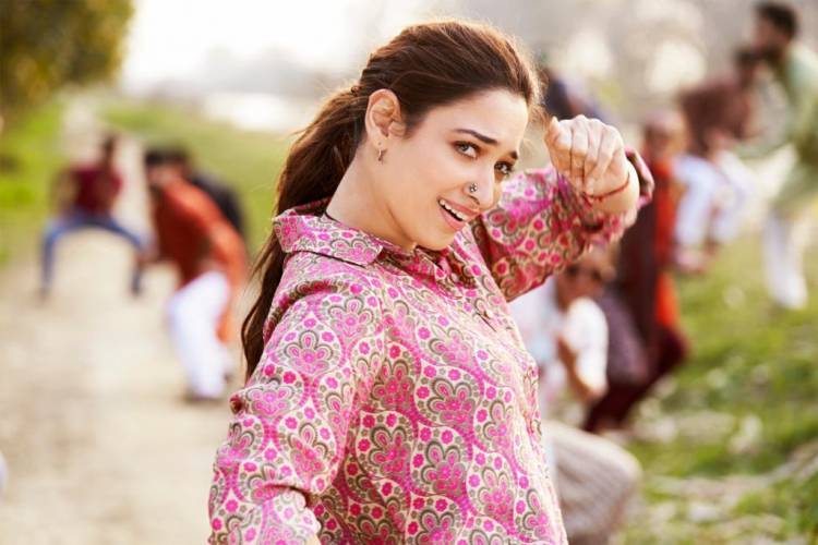 Penned by Dr Kiruthiyaa with vocals by Roshan Sebastian , Vasamaana talks about the magic of one sided love! Music on Zee Music Company