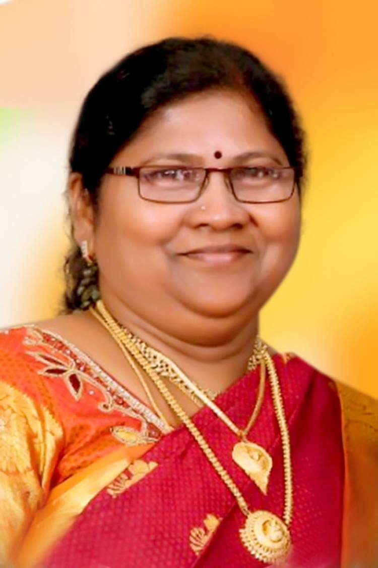 V.R Combines விமலா ராஜநாயகம் தயாரிப்பில், சௌந்தர்யன் இசையில், "மஞ்சக்குருவி" படத்தின் பாடல் மற்றும் டிரைலர் வெளியீட்டு விழா நடைபெற்றது.