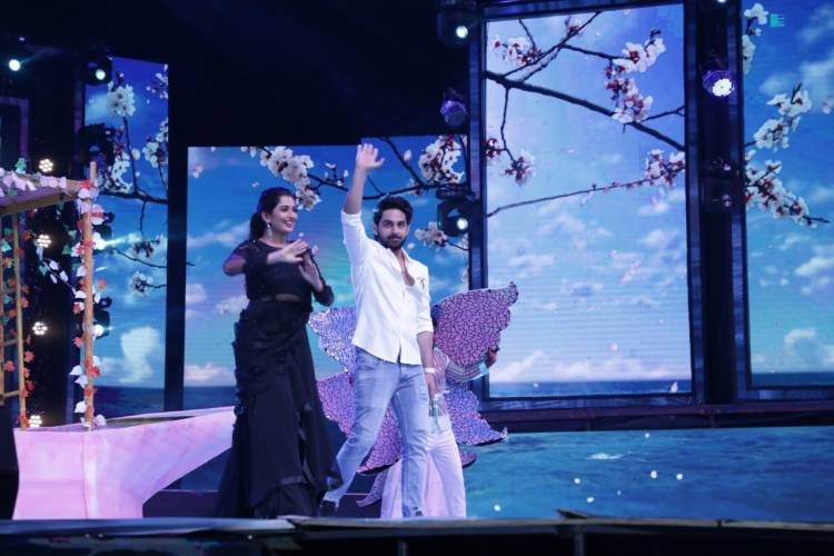 Banaras Pre-release Event in Hubli