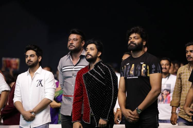 Banaras Pre-release Event in Hubli