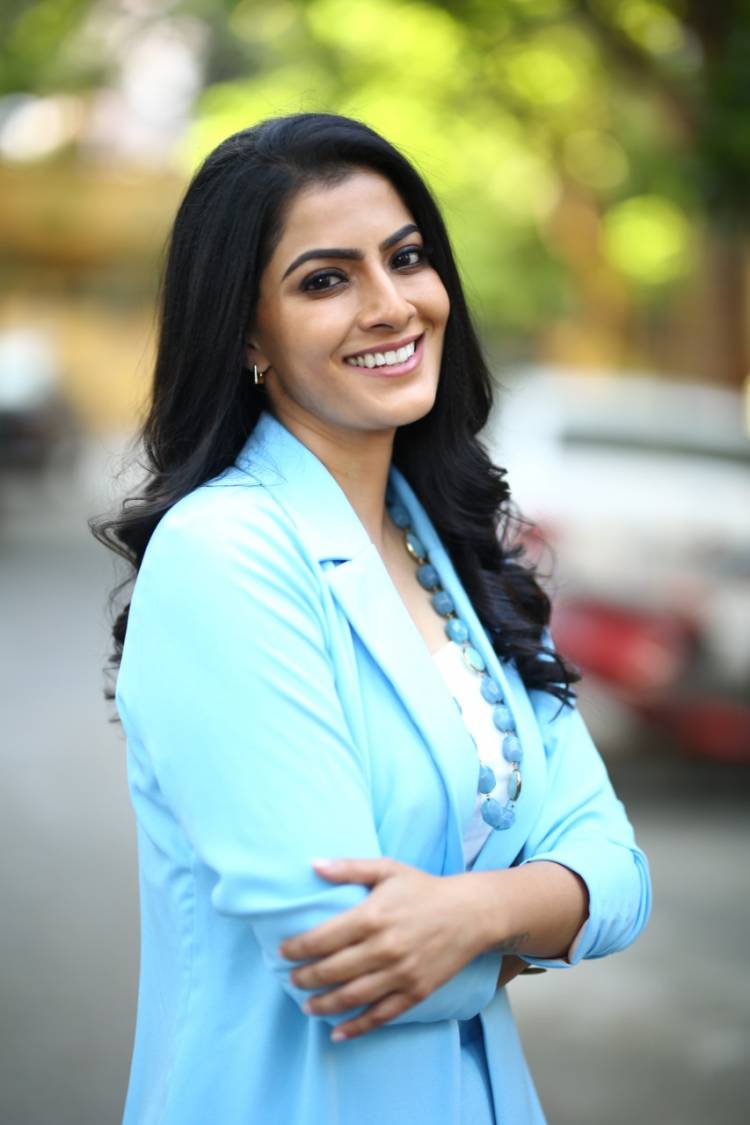 Story is the hero in Yashoda & it's surely worth your money - Varalaxmi Sarathkumar 