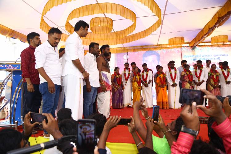 11 ஜோடிகளுக்கு திருமணம் செய்து வைத்தார் நடிகர் விஷால்! 