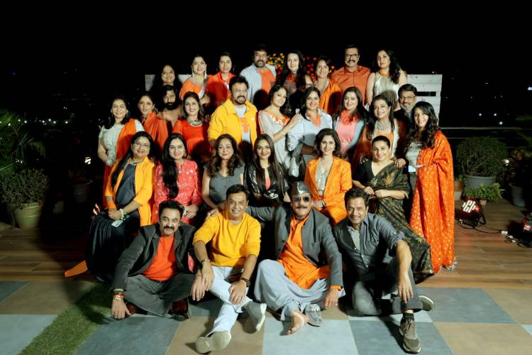 '80ஸ் ரீயூனியன்': கொரோனாவுக்கு பிறகு முதல் முறையாக மும்பையில் சந்தித்த எண்பதுகளில் கோலோச்சிய தென்னிந்திய மற்றும் பாலிவுட் நட்சத்திரங்கள்