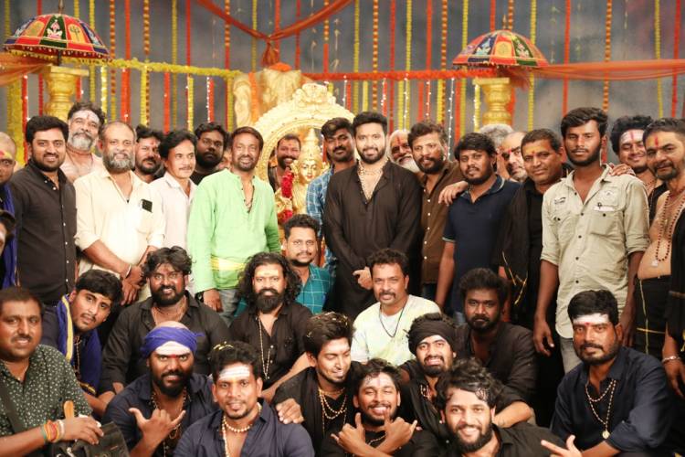 First Look of Tamil's First Cinematic Ayyappan Song "Aaruyir Ayyappa" Released!