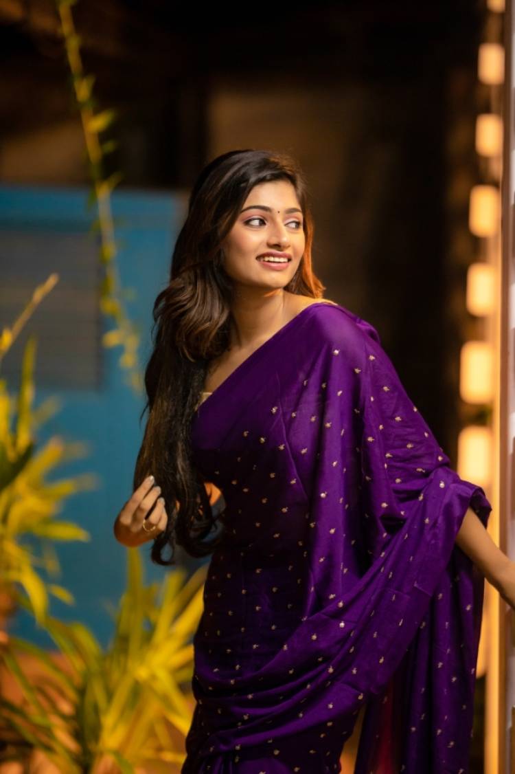 மிகுந்த மகிழ்ச்சியுடன் இச்செய்தியை வெளியிடுகிறேன். வளர்ந்து வரும் இளம் நடிகைகளில் குறிப்பிடத்தக்கவர் வி.ஜெ.அர்ச்சனா. மிகக் குறுகிய காலத்தில் தன் நடிப்புத் திறமையால் லட்சோப லட்சம் ரசிகர்களின் மனதைக் கவர்ந்தவர். 