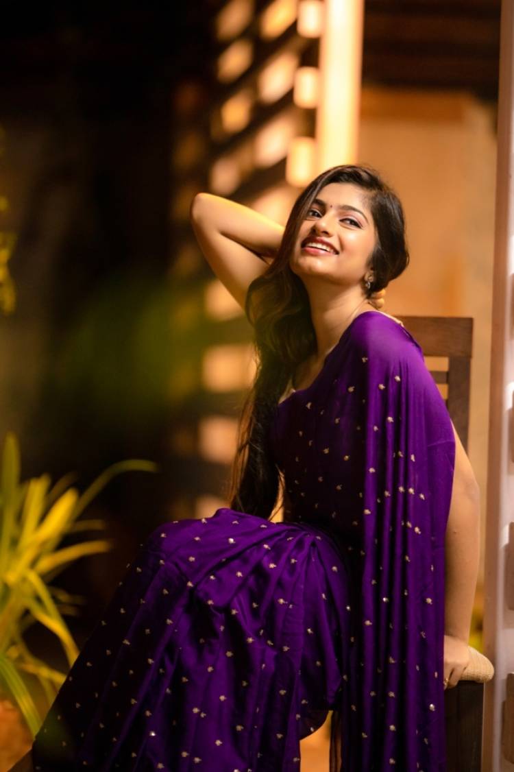 மிகுந்த மகிழ்ச்சியுடன் இச்செய்தியை வெளியிடுகிறேன். வளர்ந்து வரும் இளம் நடிகைகளில் குறிப்பிடத்தக்கவர் வி.ஜெ.அர்ச்சனா. மிகக் குறுகிய காலத்தில் தன் நடிப்புத் திறமையால் லட்சோப லட்சம் ரசிகர்களின் மனதைக் கவர்ந்தவர். 