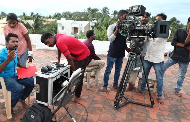 யாஷிகா ஆனந்த் பேயாக மிரட்டும் ஹாரர் படம் " சைத்ரா "  M. ஜெனித்குமார் இயக்கியுள்ளார்.