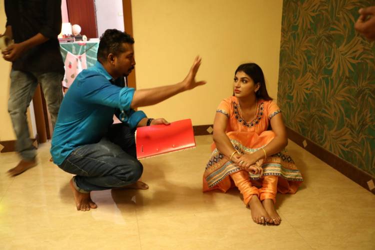 யாஷிகா ஆனந்த் பேயாக மிரட்டும் ஹாரர் படம் " சைத்ரா "  M. ஜெனித்குமார் இயக்கியுள்ளார்.