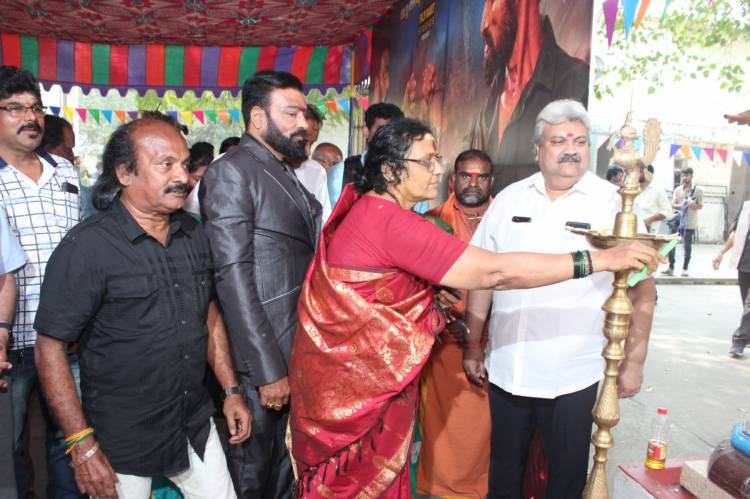 "அஞ்சி  நடுங்கிட"