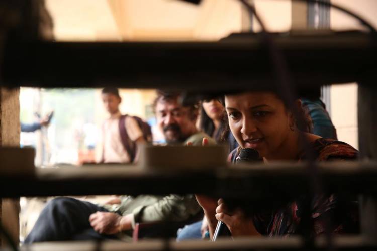 இசைஞானி இளையராஜா இசையில் கிருத்திகா உதயநிதி இயக்கத்தில், “யார் இந்த பேய்கள்” வீடியோ - குழந்தைகள் மீதான பாலியல் வன்முறை விழிப்புணர்வு  ஆல்பம் பாடல் !!! 