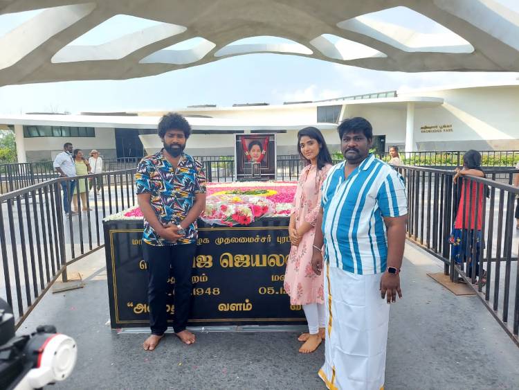 “செங்களம்” இணையத்தொடரின் வெற்றியை அரசியல் ஆளுமைகளின் நினைவிடங்களில் கொண்டாடிய படக்குழு !!! 