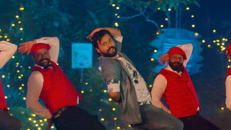 தளபதி விஜய் மற்றும் சூப்பர்ஸ்டார் ரஜினி படங்களுக்கு பாடல்கள் எழுதிய பாடலாசிரியர், ஜூலியன் அண்ட் ஜெரோமோ இன்டர்நேஷனல் நிறுவனம் தயாரிப்பில் சத்யராஜ், ஸ்ரீபதி நடிக்கும் அங்காரகன் படத்தின் மூலம் இசையமைப்பாளராக அடியெடுத்து வைக்கிறார். 