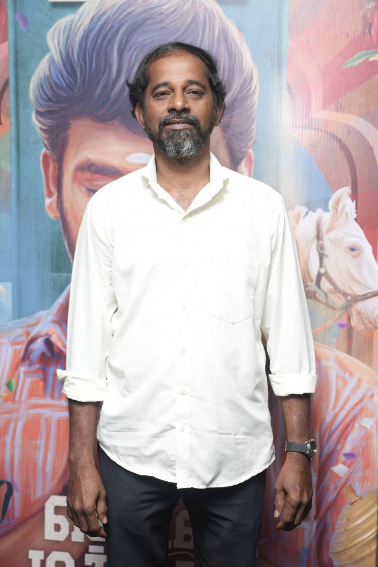 கிராமிய பின்னணியிலான முழு நீள குடும்ப பொழுதுபோக்கு நகைச்சுவை சித்திரம் 'தெய்வ மச்சான்'