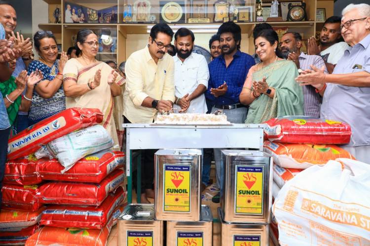 'ருத்ரன்' திரைப்படத்தின் மாபெரும் வெற்றியை ஆனந்தம் முதியோர் இல்லத்தில் கொண்டாடிய ராகவா லாரன்ஸ் சரத்குமார் உள்ளிட்ட படக்குழுவினர்