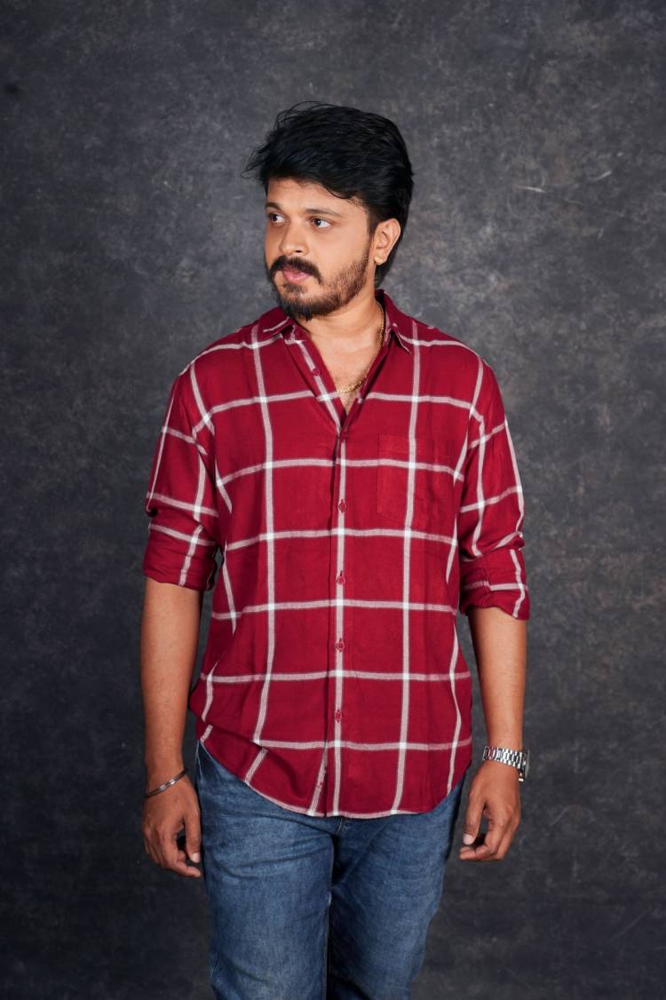இயக்குநர்கள் என் மீது வைத்த நம்பிக்கையை காப்பாற்றுவேன்!  - நம்பிக்கையோடு பேசும் நாயகன் சந்தோஷ் சரவணன்