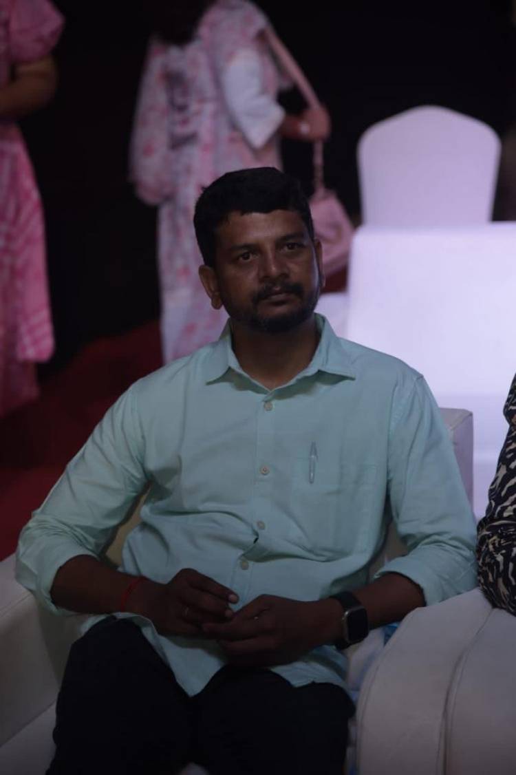 சத்ய ஜோதி பிலிம்ஸ் டி.ஜி. தியாகராஜன் வழங்கும் 'மரகத நாணயம்' புகழ் ஏ.ஆர்.கே.சரவணன் இயக்கத்தில் ஹிப்ஹாப் தமிழா ஆதி நடித்துள்ள 'வீரன்' படத்தின் ப்ரீ ரிலீஸ் ஈவண்ட்!