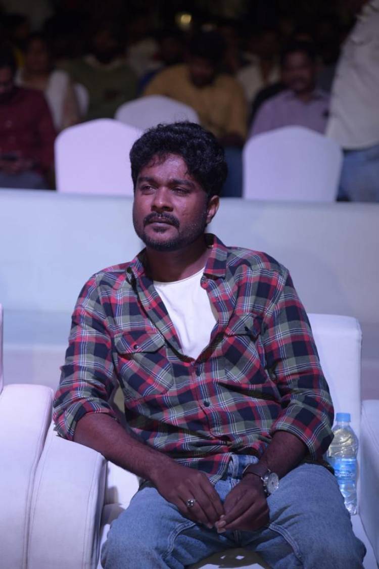 சத்ய ஜோதி பிலிம்ஸ் டி.ஜி. தியாகராஜன் வழங்கும் 'மரகத நாணயம்' புகழ் ஏ.ஆர்.கே.சரவணன் இயக்கத்தில் ஹிப்ஹாப் தமிழா ஆதி நடித்துள்ள 'வீரன்' படத்தின் ப்ரீ ரிலீஸ் ஈவண்ட்!