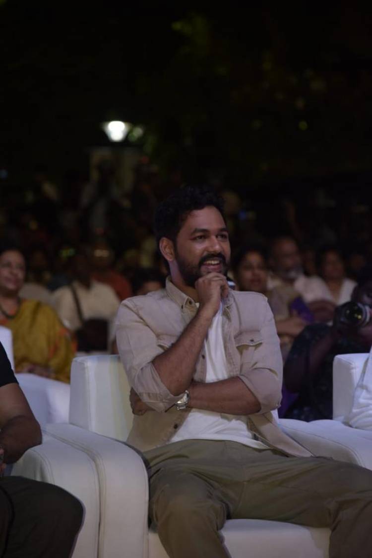 சத்ய ஜோதி பிலிம்ஸ் டி.ஜி. தியாகராஜன் வழங்கும் 'மரகத நாணயம்' புகழ் ஏ.ஆர்.கே.சரவணன் இயக்கத்தில் ஹிப்ஹாப் தமிழா ஆதி நடித்துள்ள 'வீரன்' படத்தின் ப்ரீ ரிலீஸ் ஈவண்ட்!