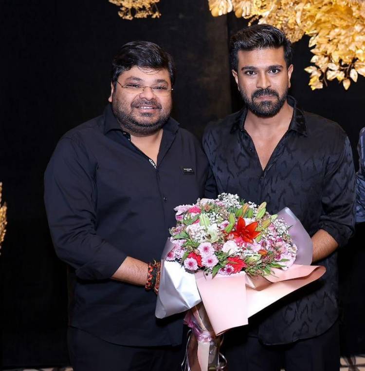 நடிகர் ராம் சரணின் வி மெகா பிக்சர்ஸ் தனது முதல் படைப்பிற்காக அபிஷேக் அகர்வால் ஆர்ட்ஸ் உடன்  இணைகிறது