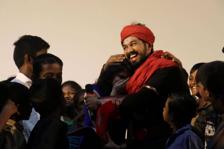 குழந்தைகளுக்காக பிரத்யேகமாகத் திரையிடப்பட்ட 'வீரன்' திரைப்படம்!