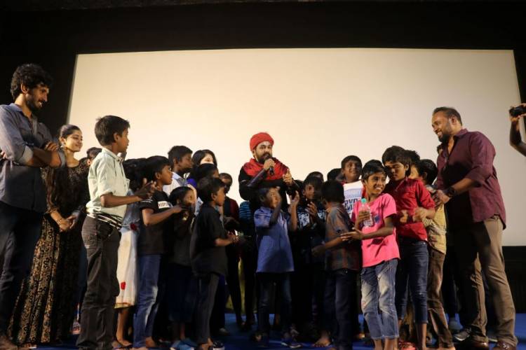 குழந்தைகளுக்காக பிரத்யேகமாகத் திரையிடப்பட்ட 'வீரன்' திரைப்படம்!