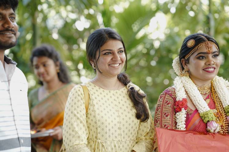 தயாரிப்பாளர் ஐபி கார்த்திகேயனின் மூத்த மகள் டாக்டர் கருணா கார்த்திகேயனின் திருமண வரவேற்பு நிகழ்ச்சியில் பிரபலங்கள் குவிந்தனர்