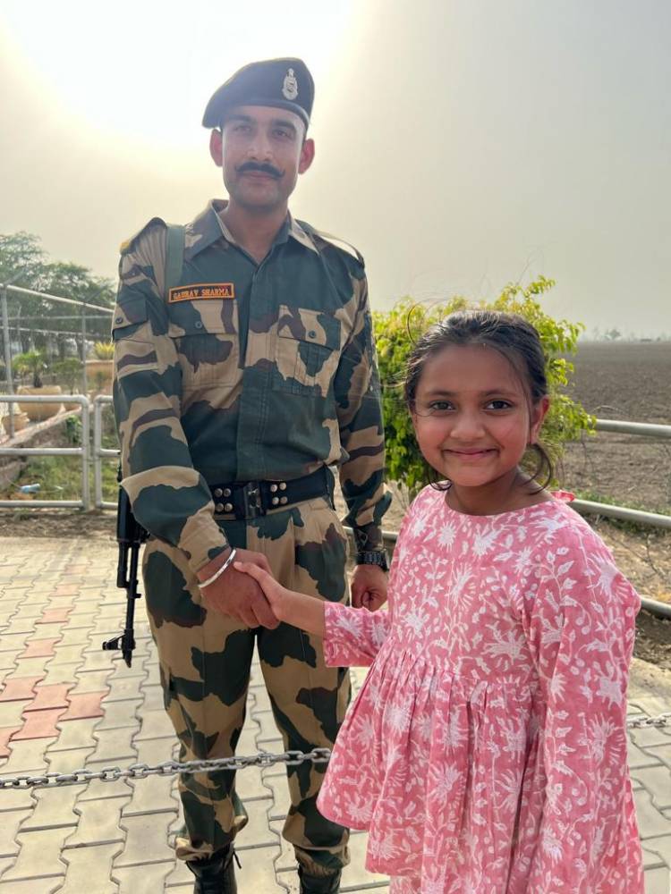 குணசித்திர பாத்திரங்களில் கொடி கட்டும்  நடிகை ஷாலினி சரோஜ் !!