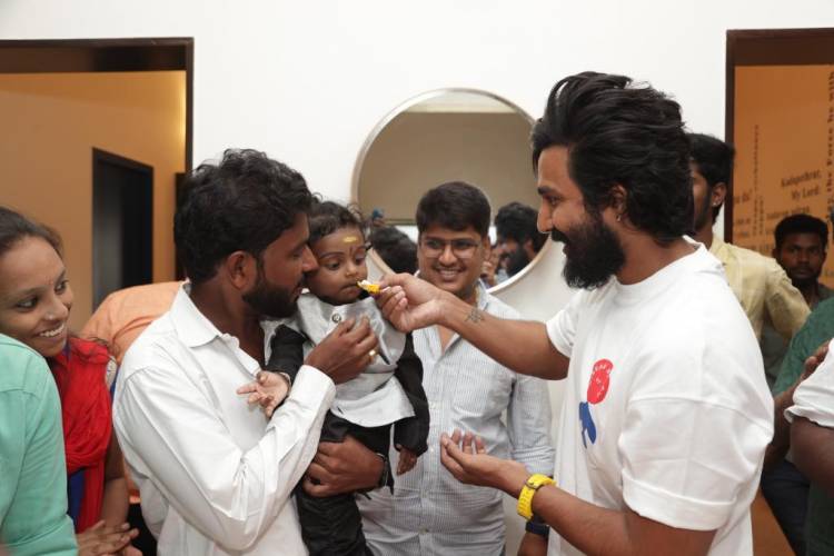 என்மீது அன்பு கொண்ட தம்பிகள் பலர், எனது திரைப்படங்கள் ரிலீஸ் ஆகும் சமயங்களிலும், எனது பிறந்தநாளிலும் மக்களுக்கு உதவும் வகையில் பல்வேறு நற்பணிகளை தொடர்ந்து செய்து வருகிறார்கள்.