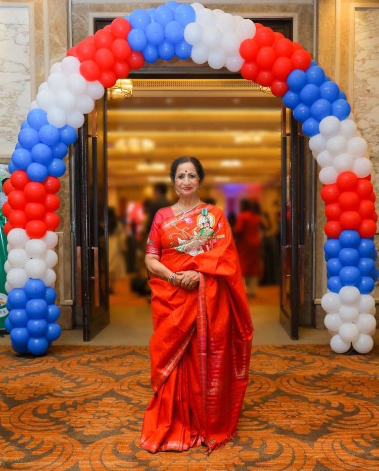 இந்திய இசைக்கு சர்வதேச மகுடம்,  பிரான்ஸ் அரசின் உயரிய கௌரவமான செவாலியர் விருதை பெற்றார் அருணா சாய்ராம்