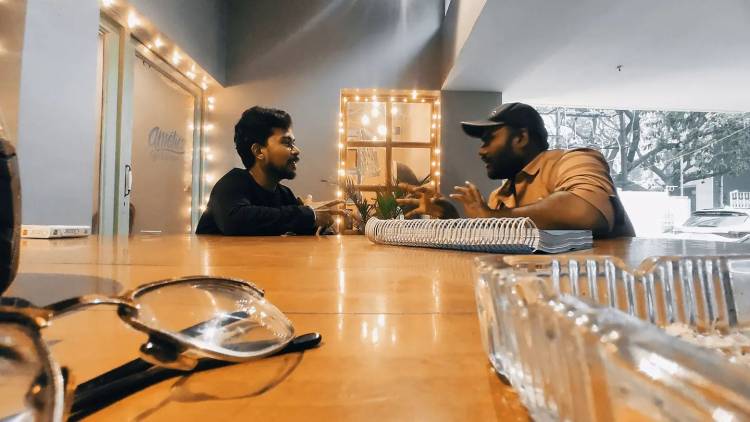 விறுவிறுப்பான ராபரி திரில்லர் 'லாக்கர்'!