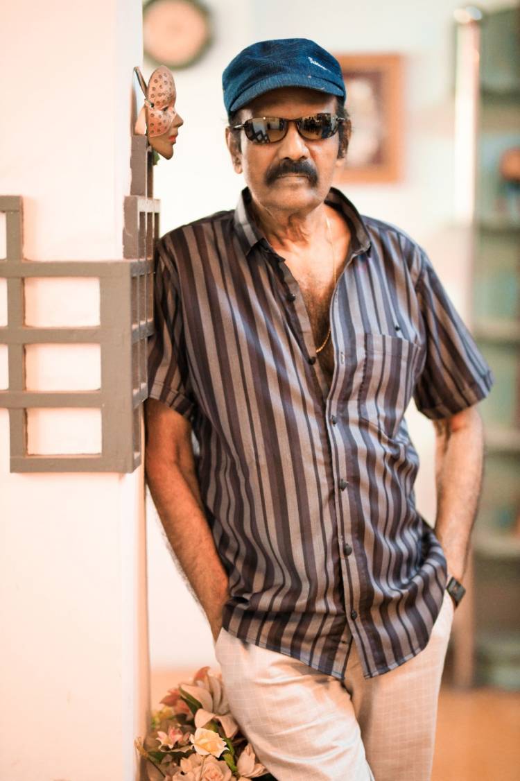 காமெடி கிங் கவுண்டமணி கதையின் நாயகனாக நடிக்கும் முழு நீள நகைச்சுவை திரைப்படம் 'ஒத்த ஓட்டு முத்தையா', ஷஷி பிலிம்ஸ் தயாரிப்பில், கோவை லட்சுமி ராஜன் மேற்பார்வையில், சாய் ராஜகோபால் எழுதி இயக்குகிறார்