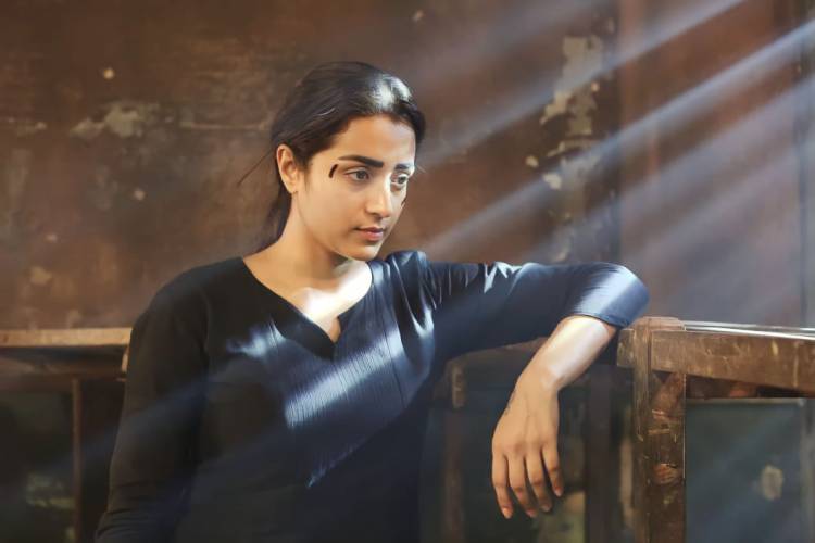 "தி ரோட்" திரைப்படம் மதுரையில் நடந்த சில உண்மை சம்பவங்களின் அடிப்படையில் உருவாக்கப்பட்டுள்ளது