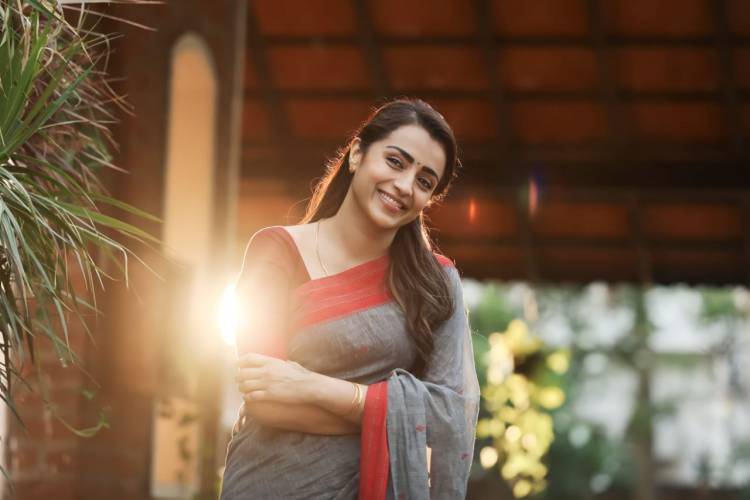 "தி ரோட்" திரைப்படம் மதுரையில் நடந்த சில உண்மை சம்பவங்களின் அடிப்படையில் உருவாக்கப்பட்டுள்ளது