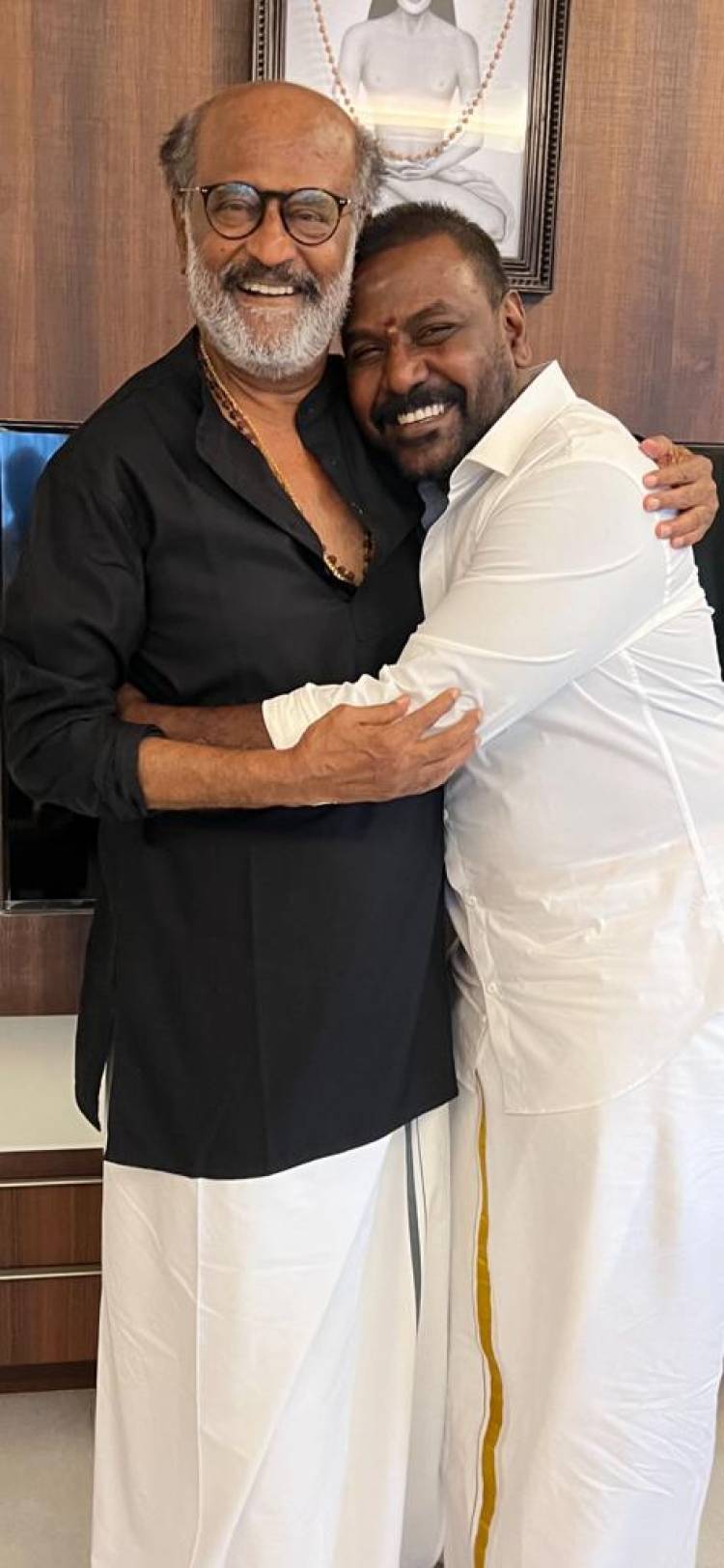 லைக்காவின் 'சந்திரமுகி 2' வெளியீட்டிற்கு முன் சூப்பர் ஸ்டார் ரஜினிகாந்தை சந்தித்து வாழ்த்துப் பெற்ற ராகவா லாரன்ஸ்