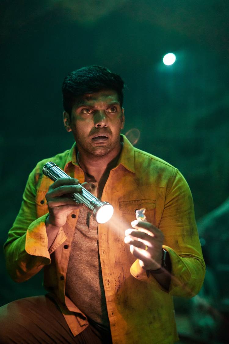 சென்னை மெட்ரோவை கைப்பற்றி, பயணிகளுக்கு ஆச்சர்ய ஹாரர் விருந்தளித்த,  பிரைம் வீடியோவின் தி வில்லேஜ் சீரிஸ் !