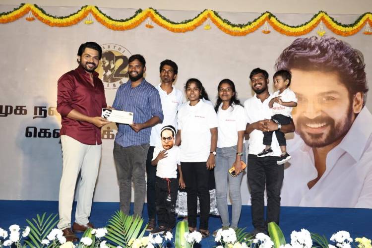 இந்த சமூகத்திற்கு வெவ்வேறு தளங்களில் உதவும் வகையில் ஒரு கோடி ரூபாய் உதவித் தொகை அறிவித்த நடிகர் கார்த்தி, அதில் 25 சமூக செயற்பாட்டாளர்களின் செயல்களை கெளரவப்படுத்தி, தலா 1 லட்சம் வீதம் 25 லட்சம் வழங்கினார்