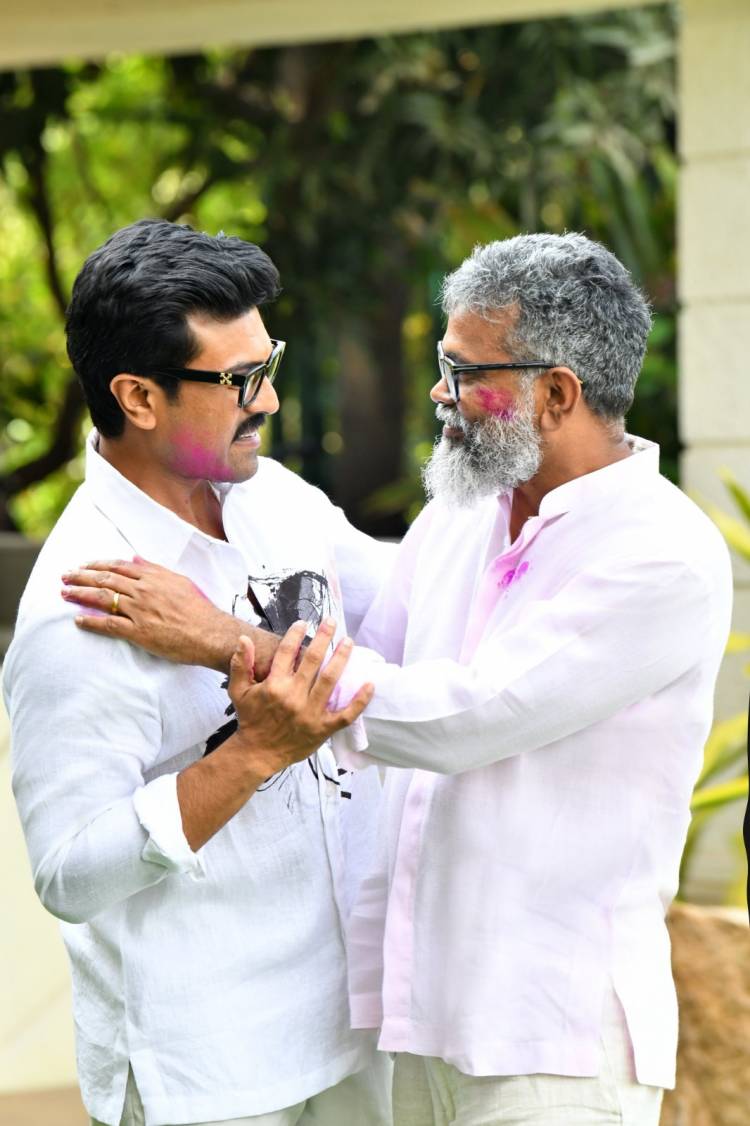 'குளோபல் ஸ்டார்' ராம்சரண்- மைத்ரி மூவி மேக்கர்ஸ் - இயக்குநர் சுகுமார் கூட்டணியில் உருவாகும் புதிய திரைப்படம் குறித்த அறிவிப்பு வெளியாகி உள்ளது.