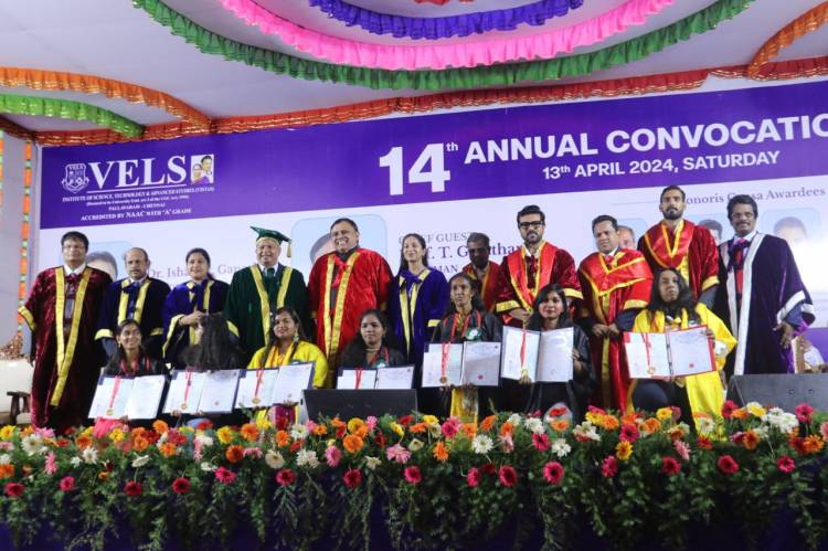 வேல்ஸ் இன்ஸ்டிடியூட் ஆஃப் சயின்ஸ், டெக்னாலஜி மற்றும் அட்வான்ஸ்டு ஸ்டடீஸ் (VISTAS) பதினான்காவது ஆண்டு பட்டமளிப்பு விழாவில் நடிகர் ராம்சரணுக்கு டாக்டர் பட்டம் வழங்கி கெளரவித்தது!