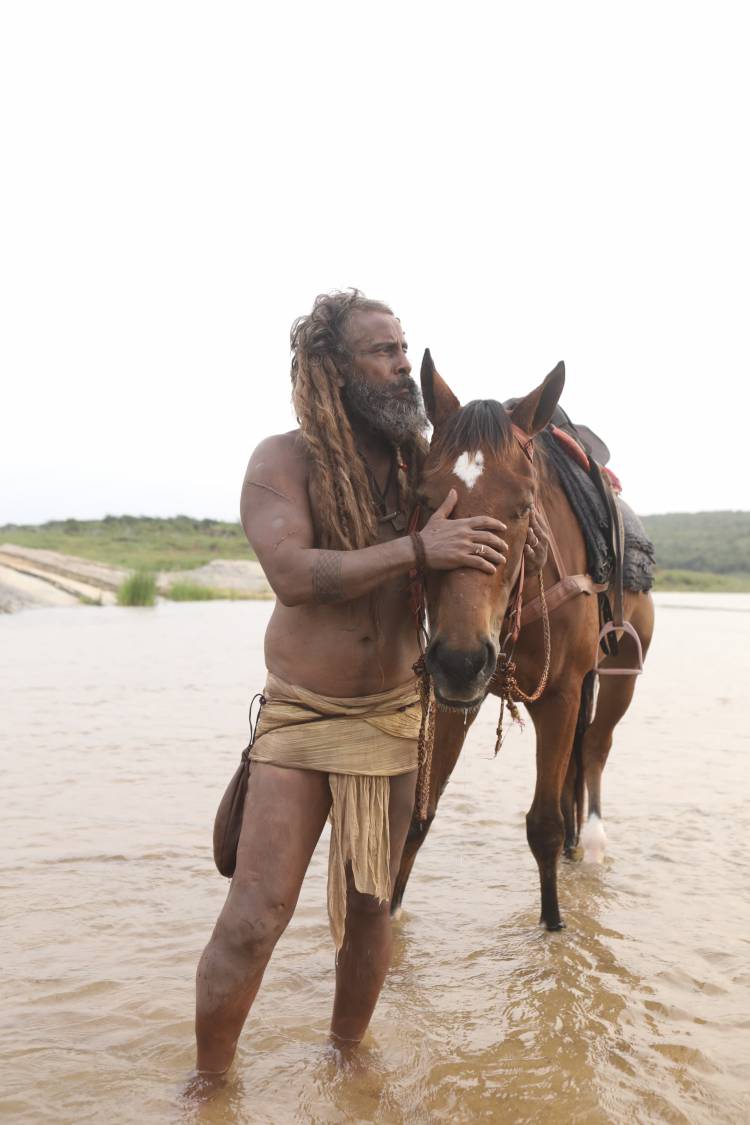 ஜியோ ஸ்டுடியோஸ் - ஸ்டூடியோ கிரீன் ஃபிலிம்ஸ் தயாரிப்பில் சியான் விக்ரம் நடிப்பில் உருவான 'தங்கலான்' படத்தின் கிளிம்ப்ஸ் வெளியீடு