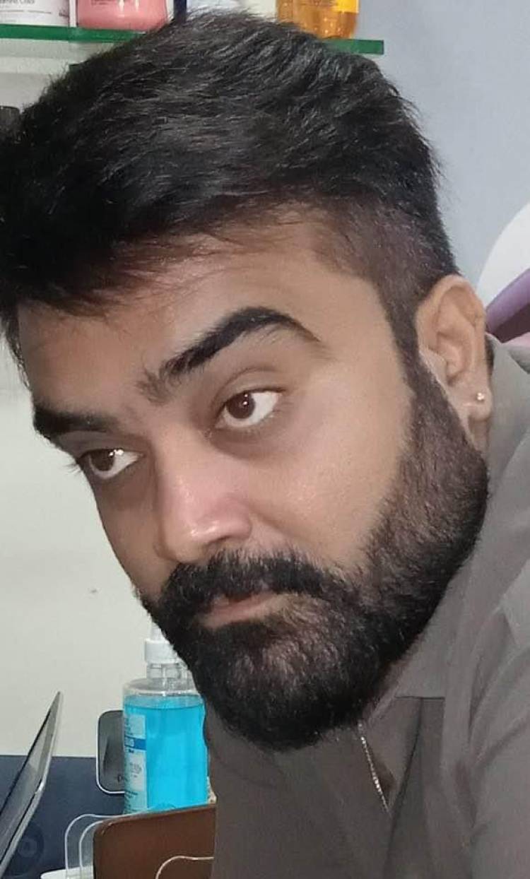 Actor Udhaya starts Valliammai Alagappan Education Trust named after his mother on his birthday to provide necessary assistance for unhindered education