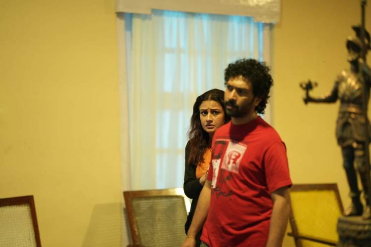 உணர்ச்சிகரமான சஸ்பென்ஸ் த்ரில்லர் 'பிஹைண்ட் '