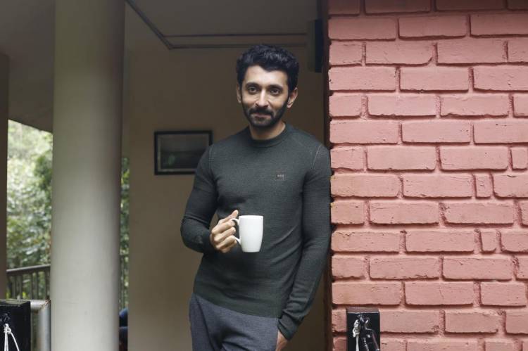 மில்லியன் ஸ்டுடியோ புரொடக்‌ஷன்ஸ், எம்.எஸ். மன்சூர் வழங்கும் குகன் சென்னியப்பன் இயக்கத்தில், நடிகர்கள் சத்யராஜ் & வசந்த் ரவி நடித்துள்ள ’வெப்பன்’ திரைப்படம் மே மாதம் வெளியாகிறது!