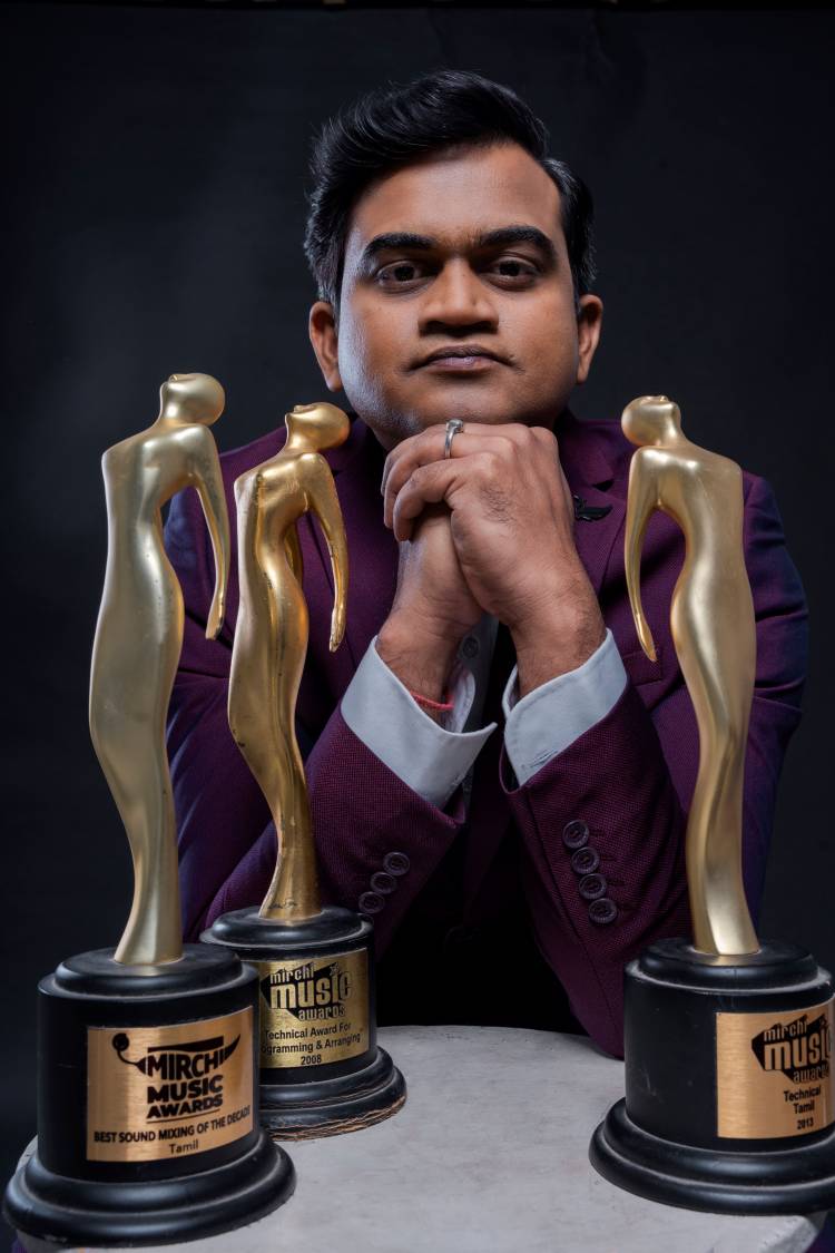 தளபதி விஜய் நடிக்கும் 'கோட்' படத்திற்காக மறைந்த பாடகி பவதாரிணியின் குரலுக்கு செயற்கை தொழில்நுட்பத்தின் மூலம் உயிரூட்டியுள்ள கிருஷ்ண சேத்தனின் 'டைம்லெஸ் வாய்சஸ்' ஸ்டார்ட் அப் நிறுவனம்