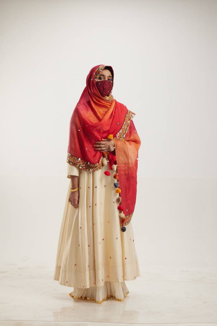 இசையமைப்பாளர் கதிஜா ரஹ்மானின்  அறிமுகப்படமான 'மின்மினி'யில் தனது மாயாஜால இசை மூலம் அனைவரது பாராட்டுகளையும் பெற்றிருக்கிறார்!